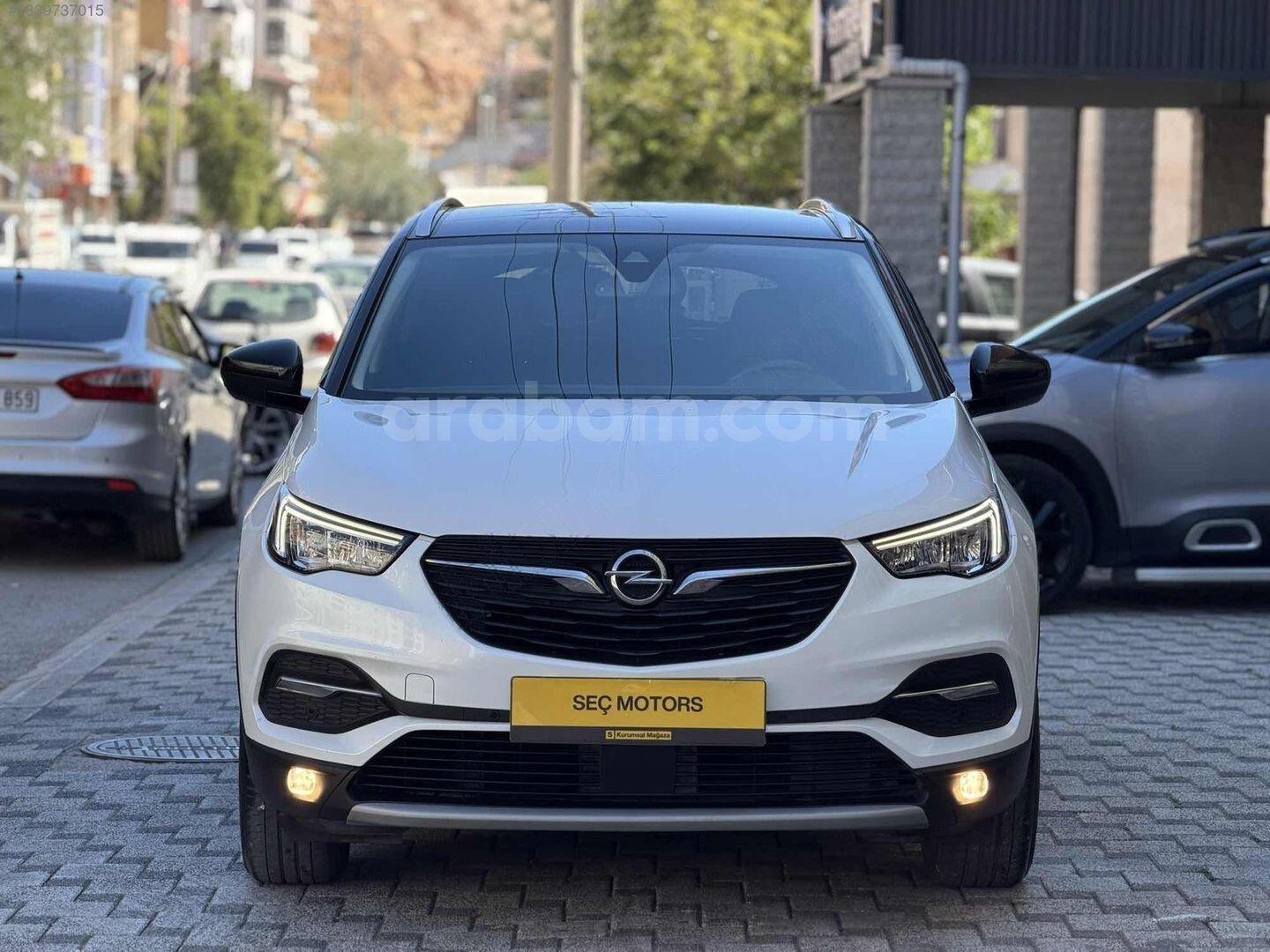 Galeriden Opel Grandland X 1.2 T Enjoy Black Edition 2020 Model Gümüşhane 136.000 km Beyaz 2