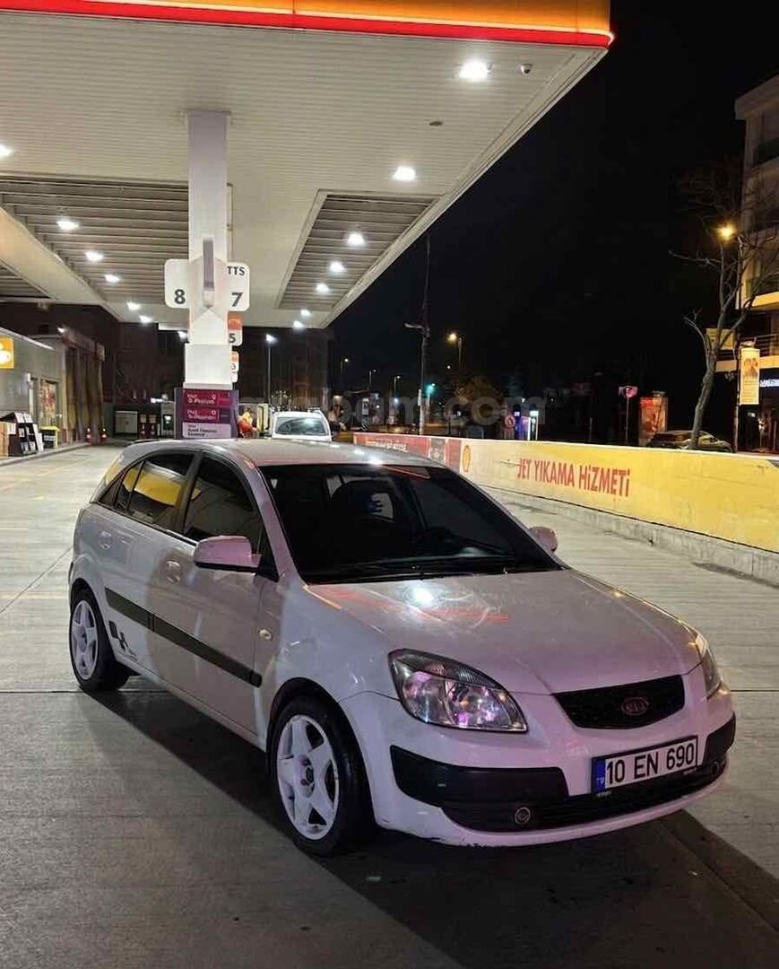 Sahibinden Kia Rio 1.5 CRDi EX Comfort 2007 Model 2