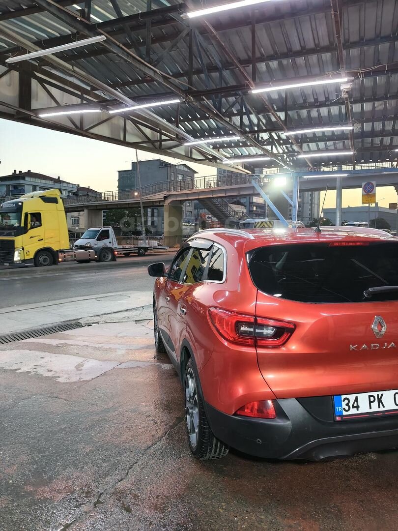 Sahibinden Renault Kadjar 1.5 dCi Icon 2015 Model İstanbul 132.000 km Kırmızı 5