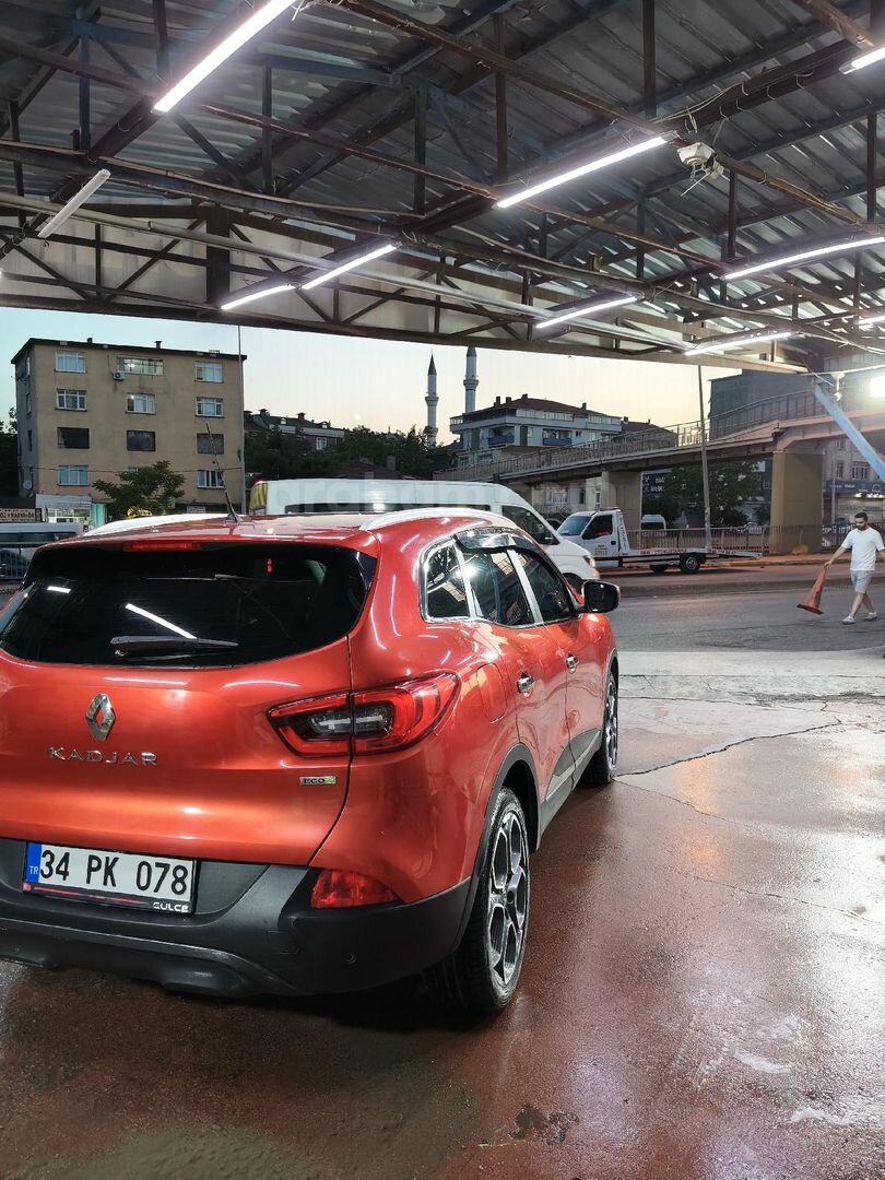 Sahibinden Renault Kadjar 1.5 dCi Icon 2015 Model İstanbul 132.000 km Kırmızı 6