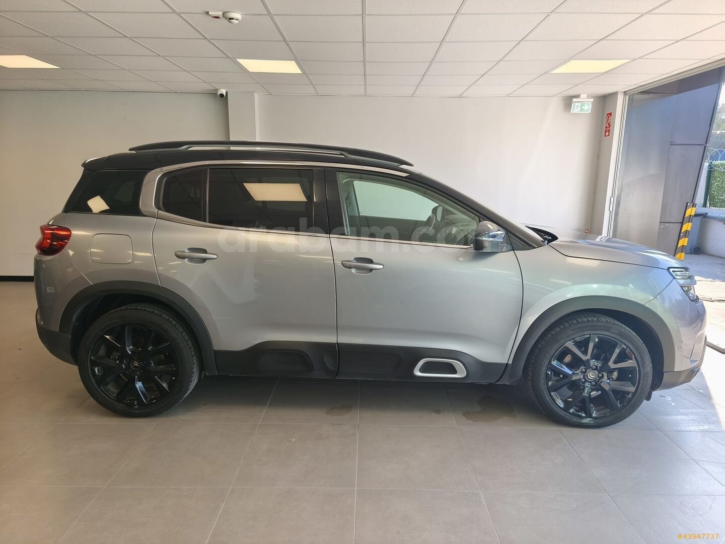 NOVAMER 2.EL 2022 CITROEN C5 AIRCROSS 1.5 SHINE BOLD 4