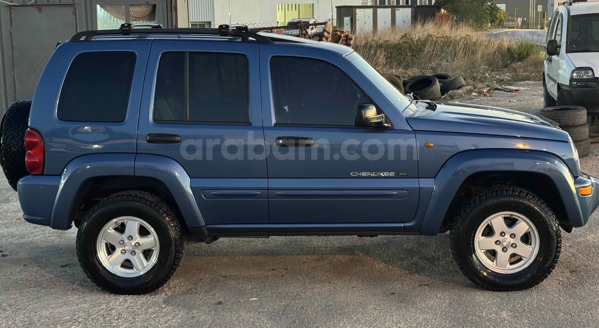 JEEP CHEROKEE 3.7 V6 BAKIMLI ve SORUNSUZ 3
