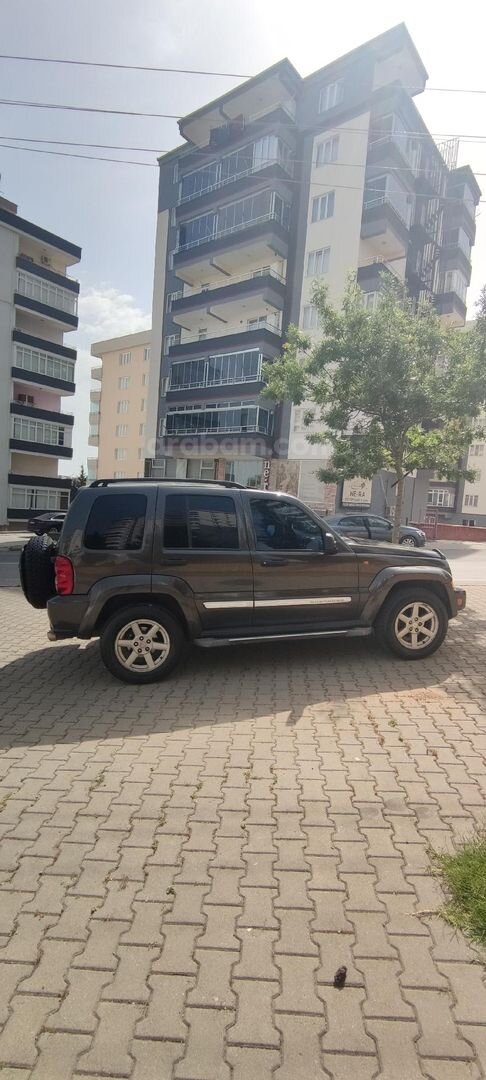 Sahibinden Jeep Cherokee 2.8 CRD Limited 2006 Model 7