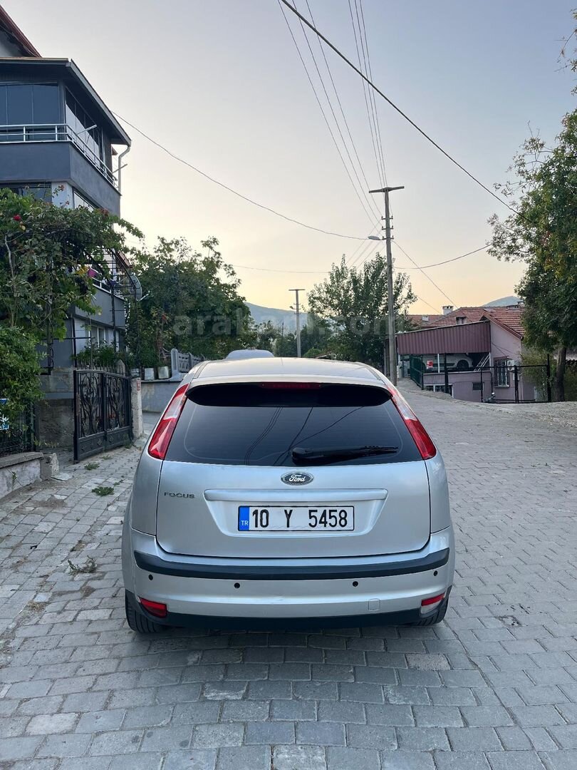 Sahibinden Ford Focus 1.6 Ghia 2006 Model 188.888 km Gri (Gümüş) 7