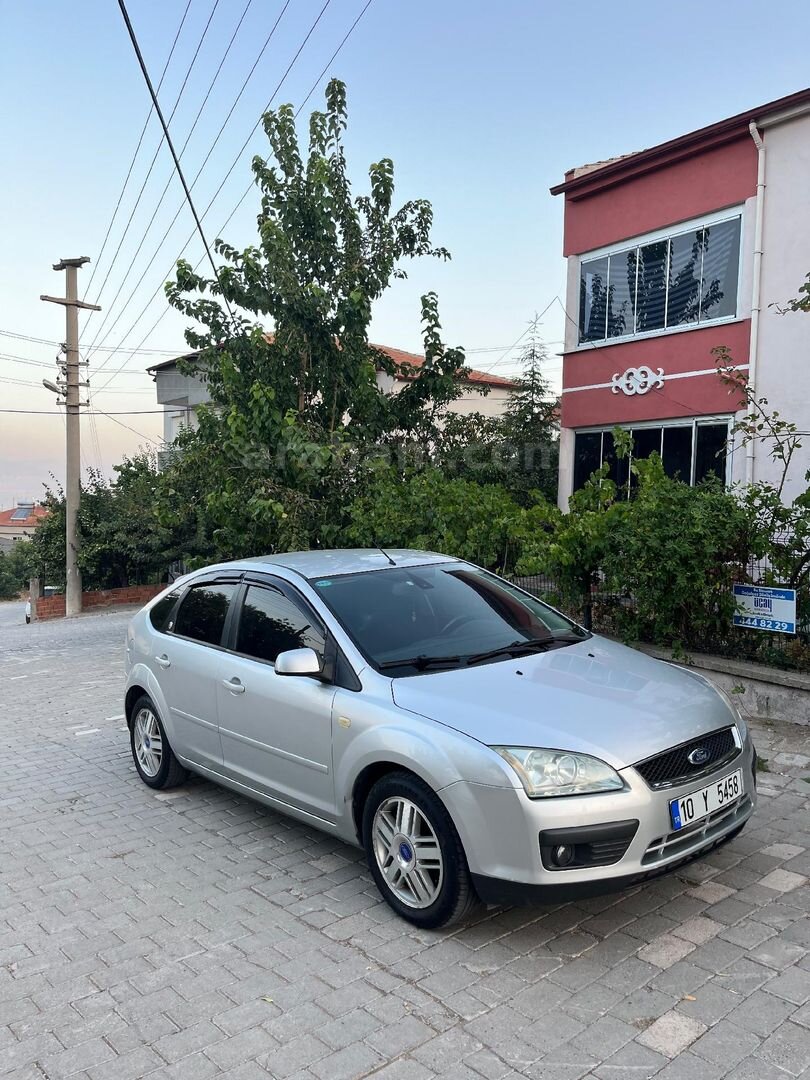 Sahibinden Ford Focus 1.6 Ghia 2006 Model 188.888 km Gri (Gümüş) 6