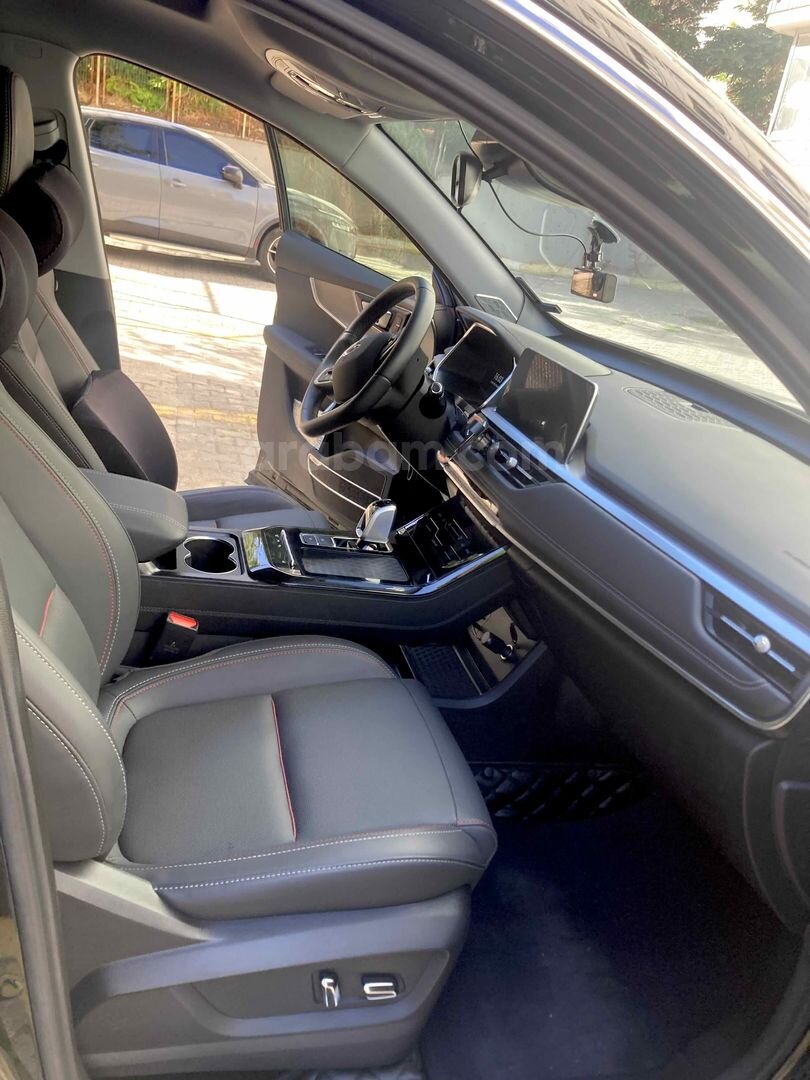 Sahibinden Chery Tiggo 7 Pro 1.6 TGDI Excellent 2024 Model İstanbul 31.600 km Siyah 4