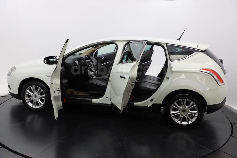 Sahibinden Lancia Delta 1.6 MJet 2013 Model Niğde 136.700 km Beyaz 1