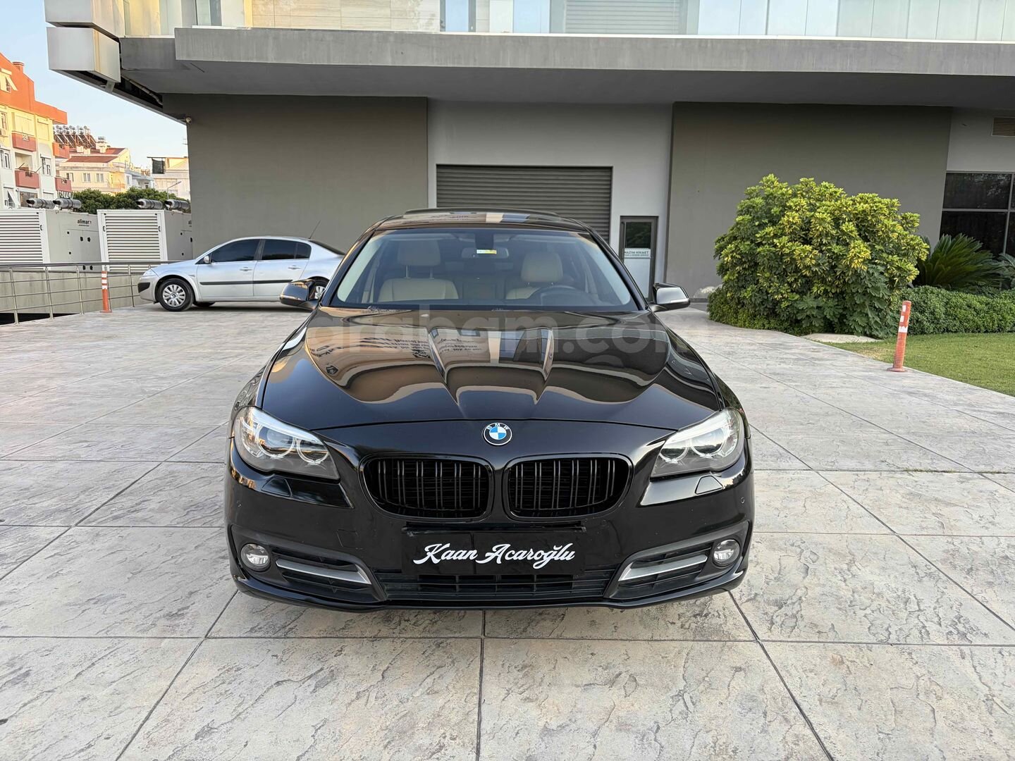 Galeriden BMW 5 Serisi 520i Executive 2016 Model Antalya 195.500 km Siyah 2