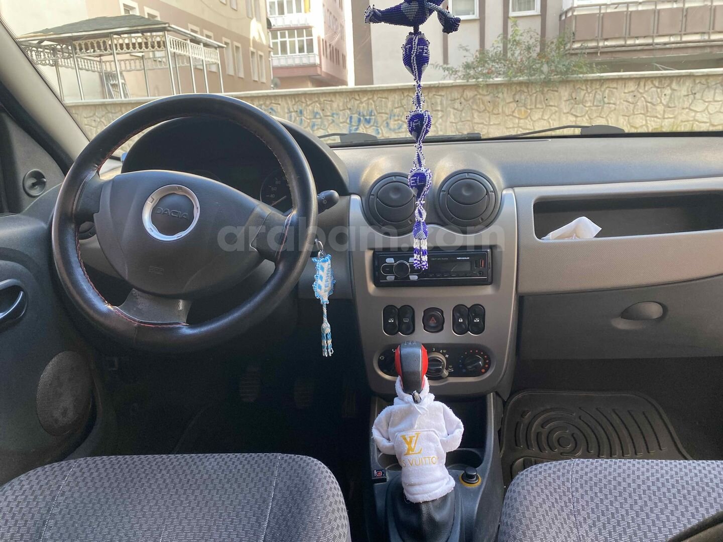 Sahibinden Dacia Sandero 1.4 Ambiance 2009 Model 200.000 km Kırmızı 3