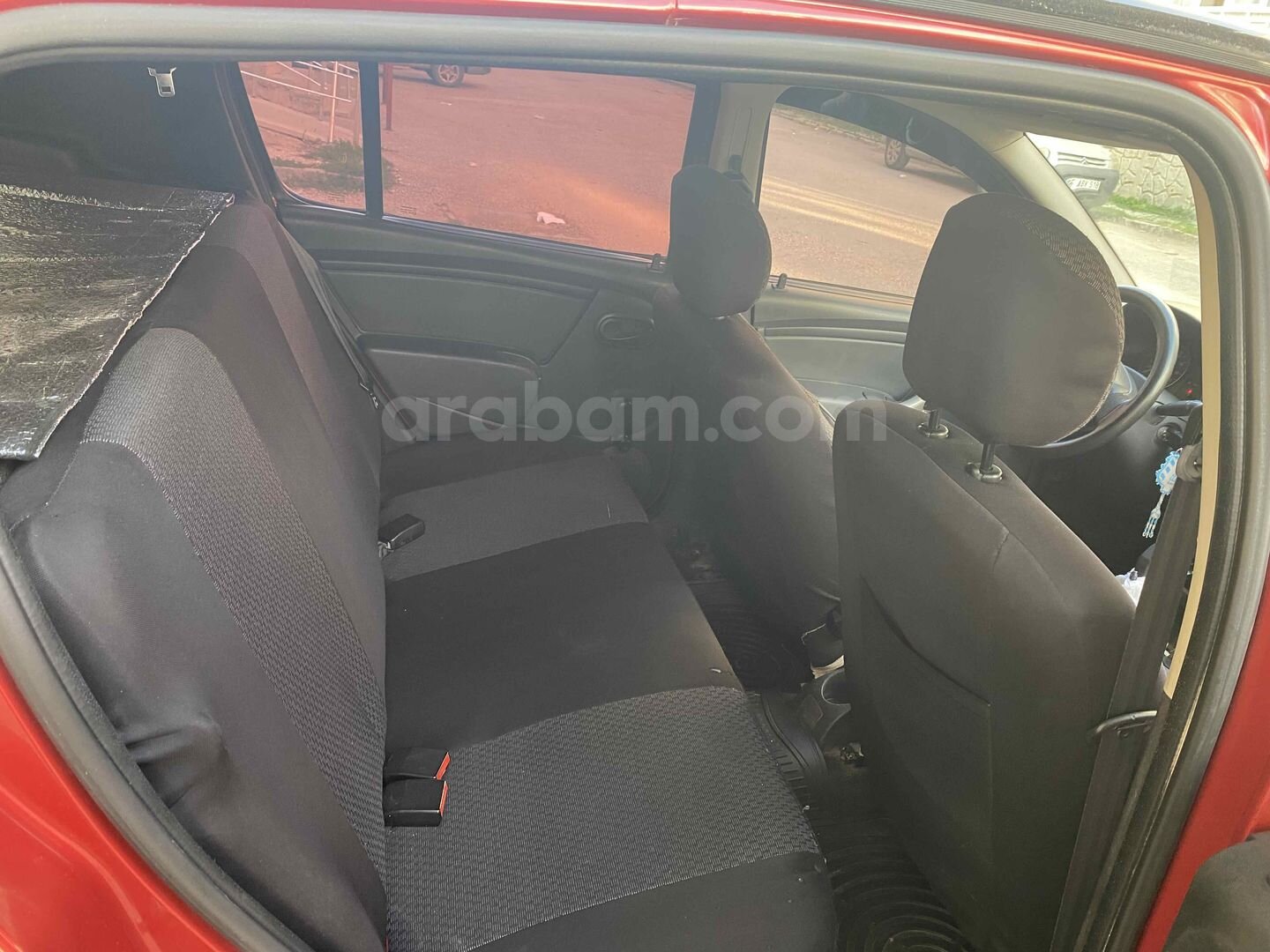 Sahibinden Dacia Sandero 1.4 Ambiance 2009 Model 200.000 km Kırmızı 6
