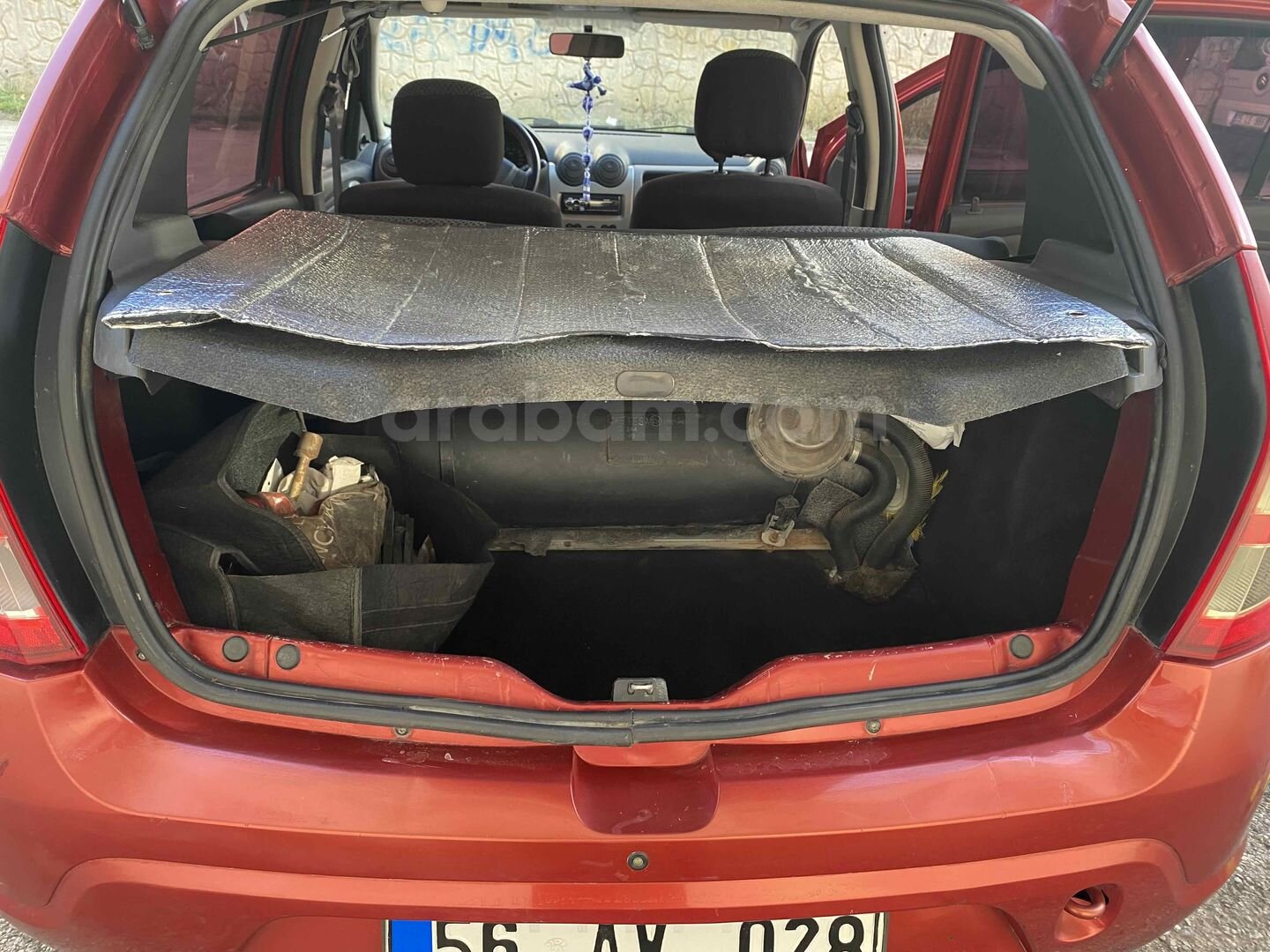 Sahibinden Dacia Sandero 1.4 Ambiance 2009 Model 200.000 km Kırmızı 2
