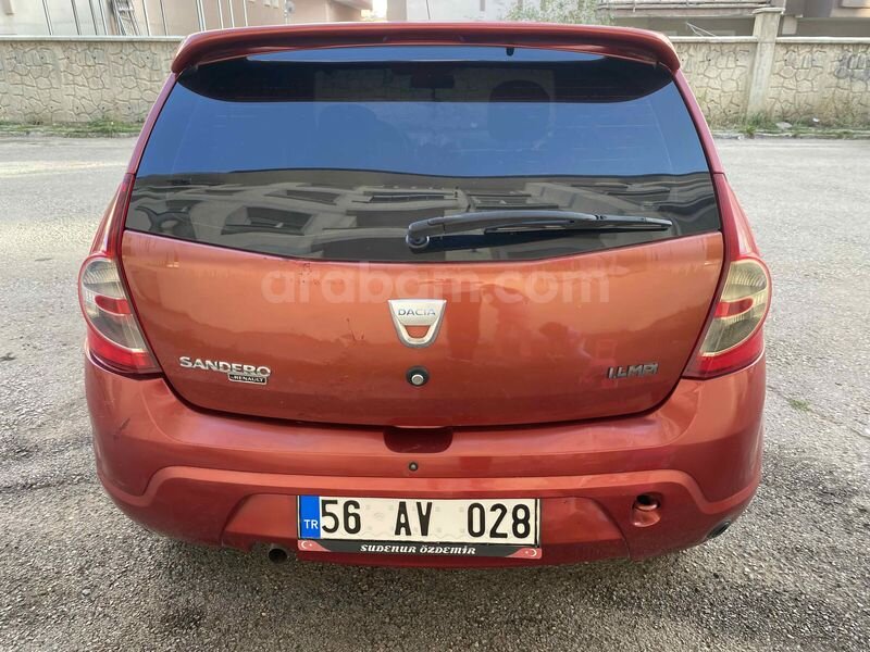 Sahibinden Dacia Sandero 1.4 Ambiance 2009 Model 200.000 km Kırmızı