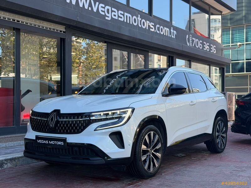 -VEGAS MOTORS- 2025 RENAULT AUSTRAL 1.3 HYBRID TECHNO