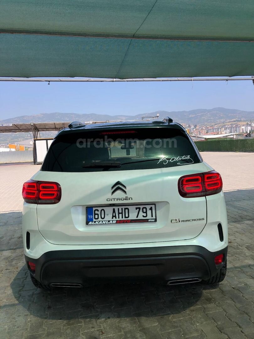 Sahibinden Citroen C5 Aircross 1.6 PureTech Shine 2020 Model 2021 mart çıkışlı 69800 km Beyaz 6