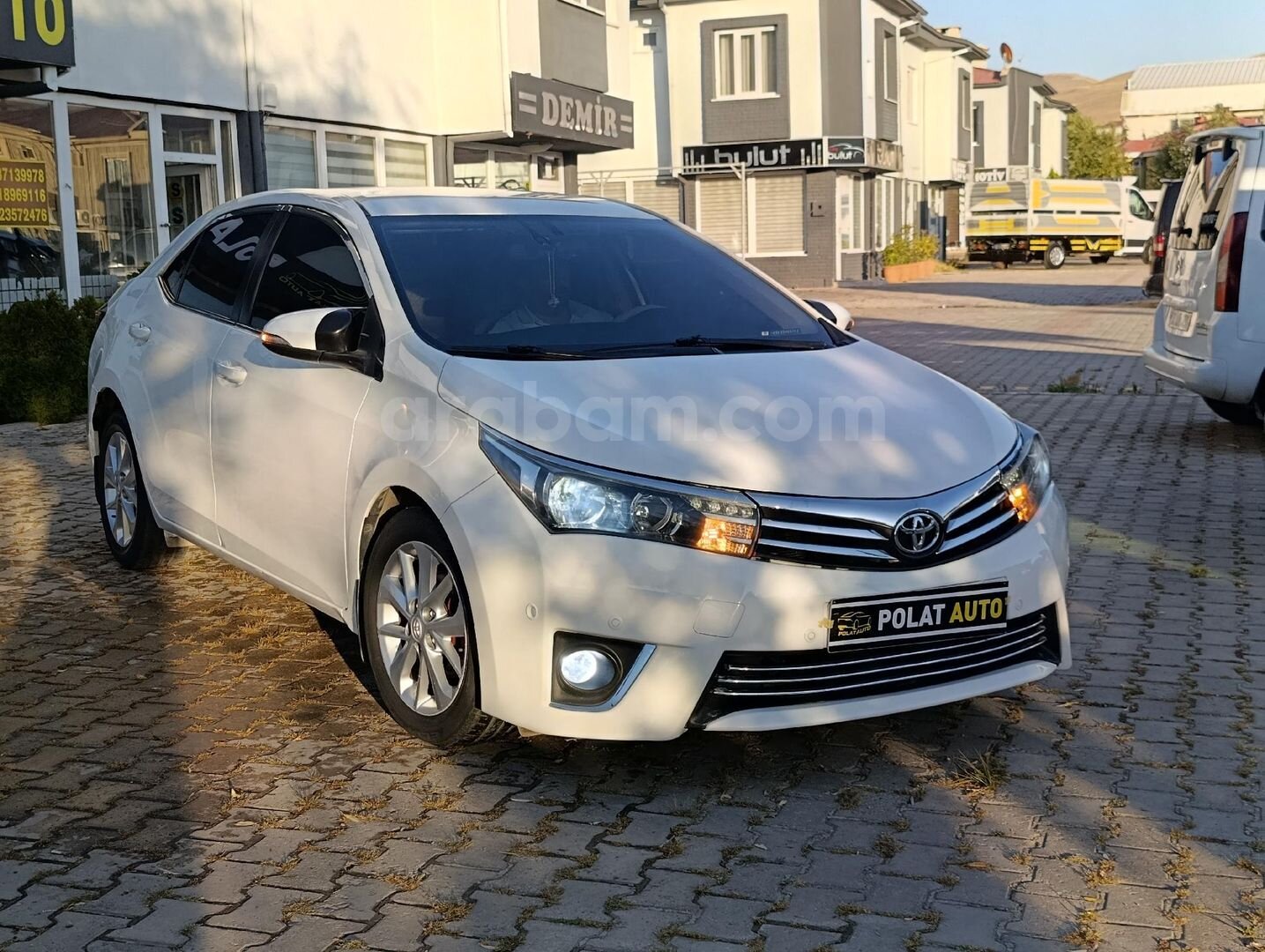 Galeriden Toyota Corolla 1.4 D-4D Premium 2015 Model Van 182.000 km Beyaz 4