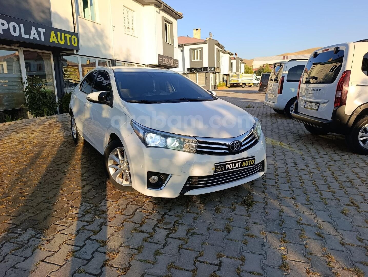 Galeriden Toyota Corolla 1.4 D-4D Premium 2015 Model Van 182.000 km Beyaz 3