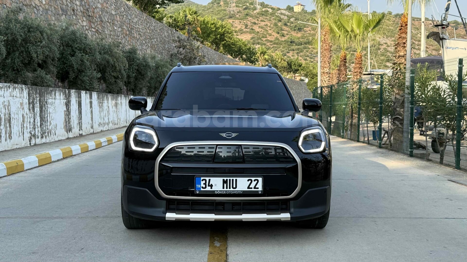 Sahibinden Mini Countryman E Favoured 2024 Model 35.000 km Siyah 2