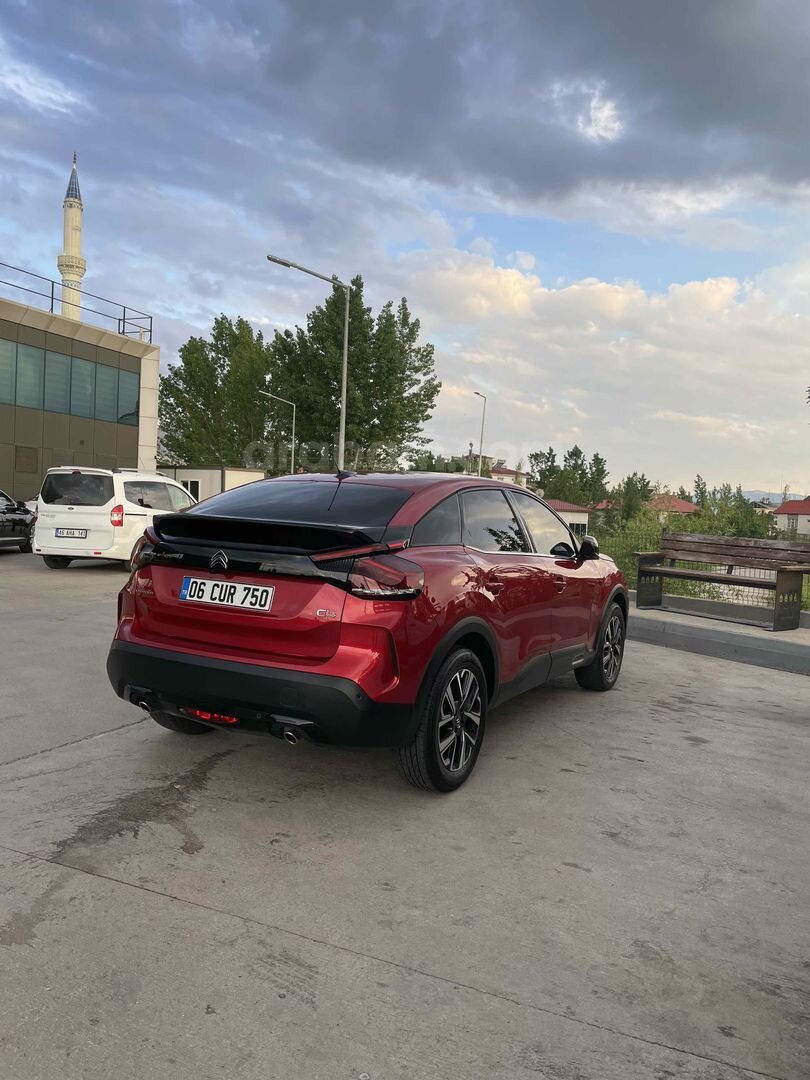 Sahibinden Citroen C4 SUV 1.2 PureTech Shine 2021 Model 2
