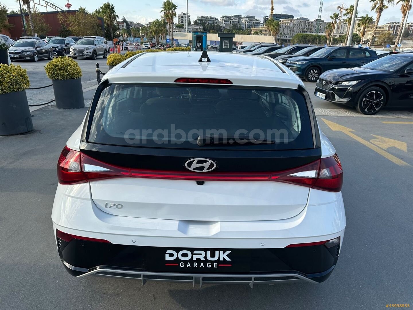 Galeriden Hyundai i20 1.0 T-GDI Jump 2026 Model İstanbul 15.000 km Beyaz 5