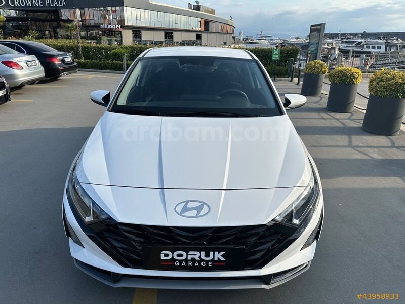 Galeriden Hyundai i20 1.0 T-GDI Jump 2026 Model İstanbul 15.000 km Beyaz