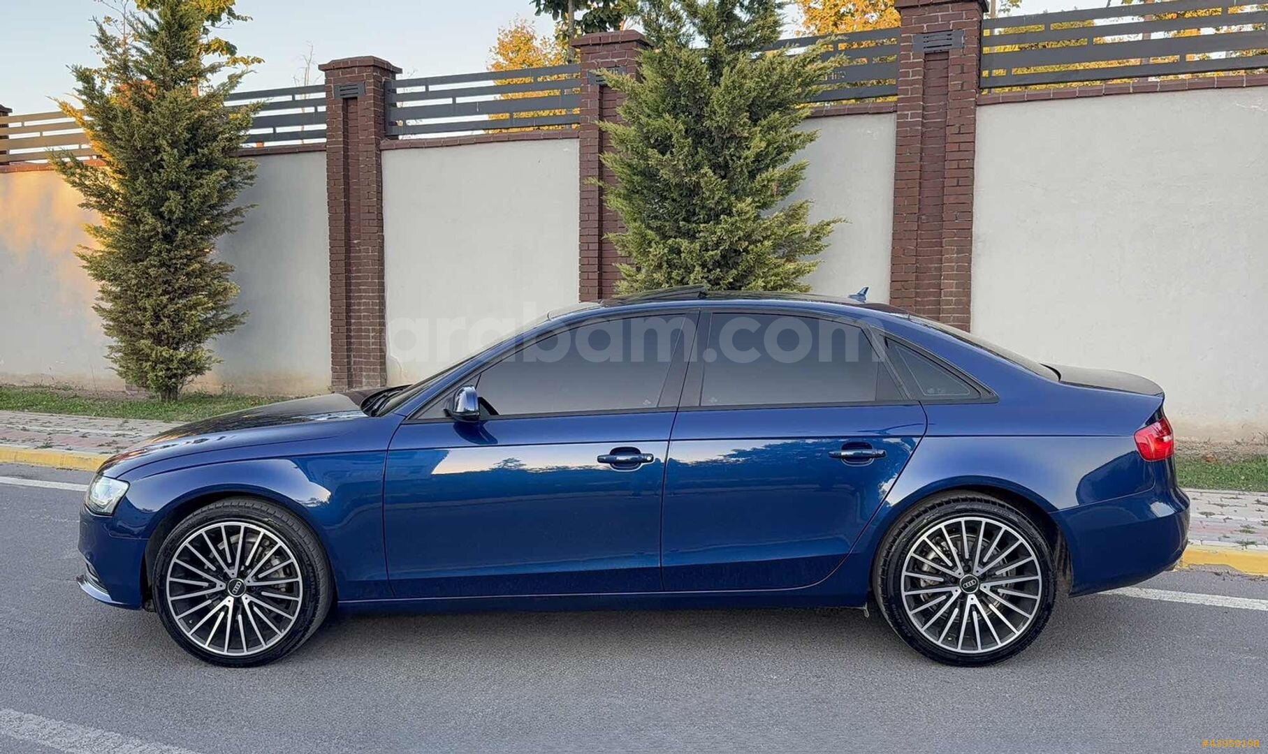 Galeriden Audi A4 Sedan 2.0 TDI 2014 Model Kocaeli 155.000 km Mavi 5