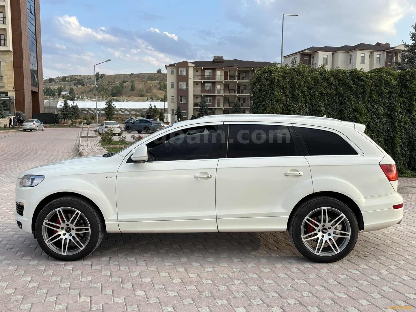 Temiz Audi Q7 77 favoriye özel son fiyat 5