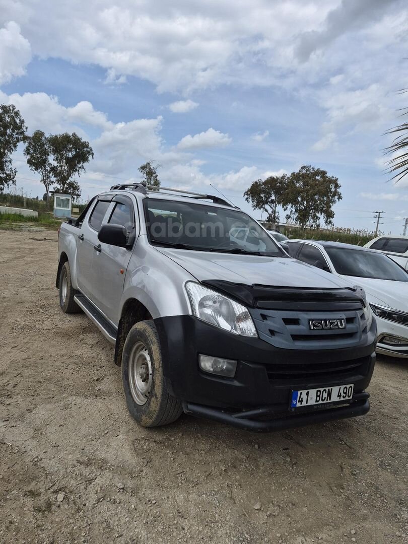 Sahibinden Isuzu D-Max 2.5 4x4 LTD 2017 Model 287.000 km Gri 6