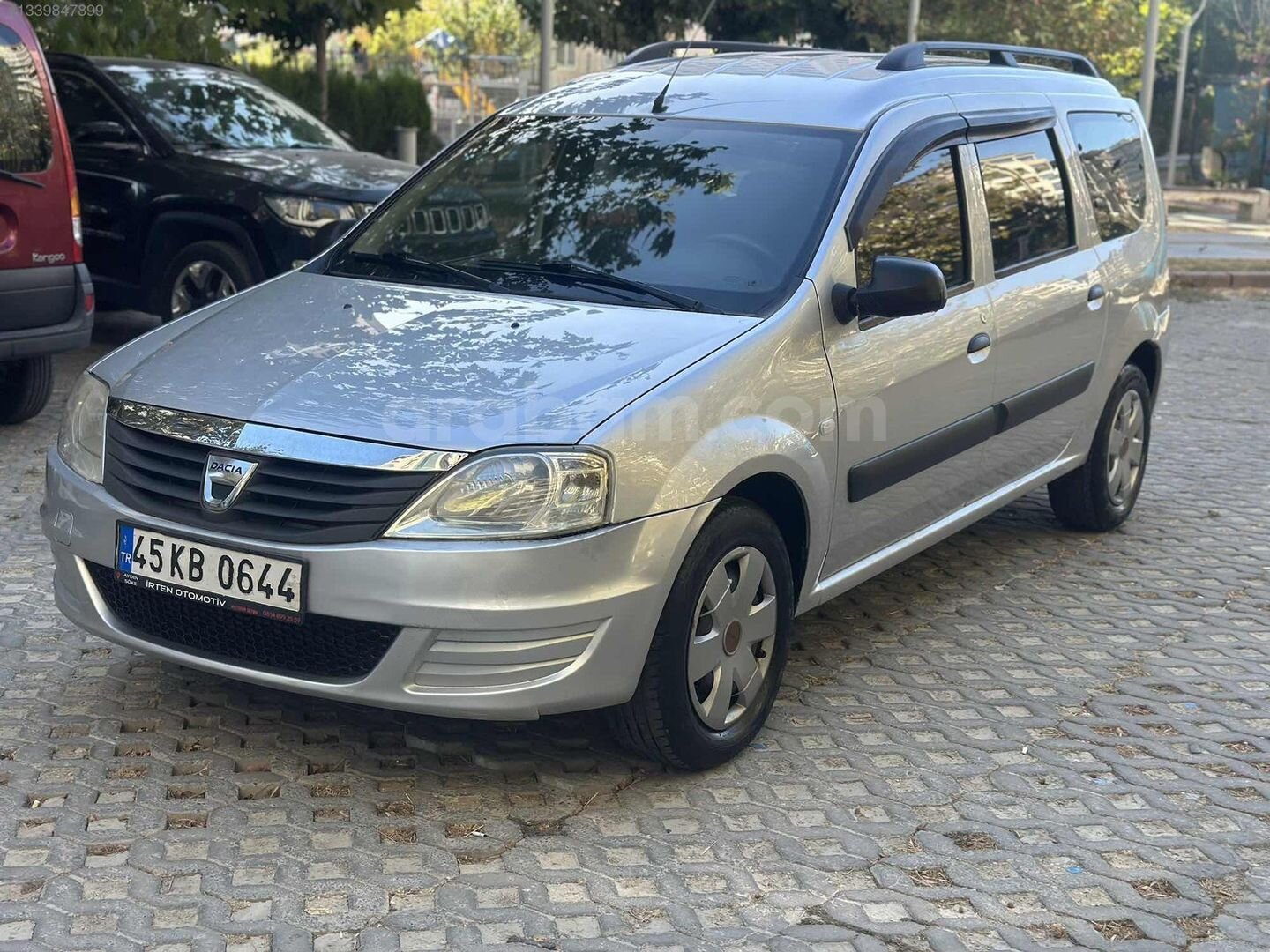 Otomobil ruhsatlı 7 kişilik dizel orijinal 148 binde 1