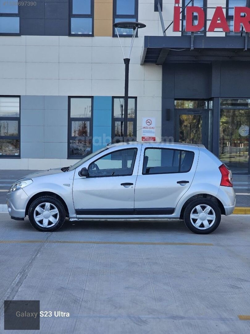 2012 MODEL DACİA SANDERO 150000 KM 4
