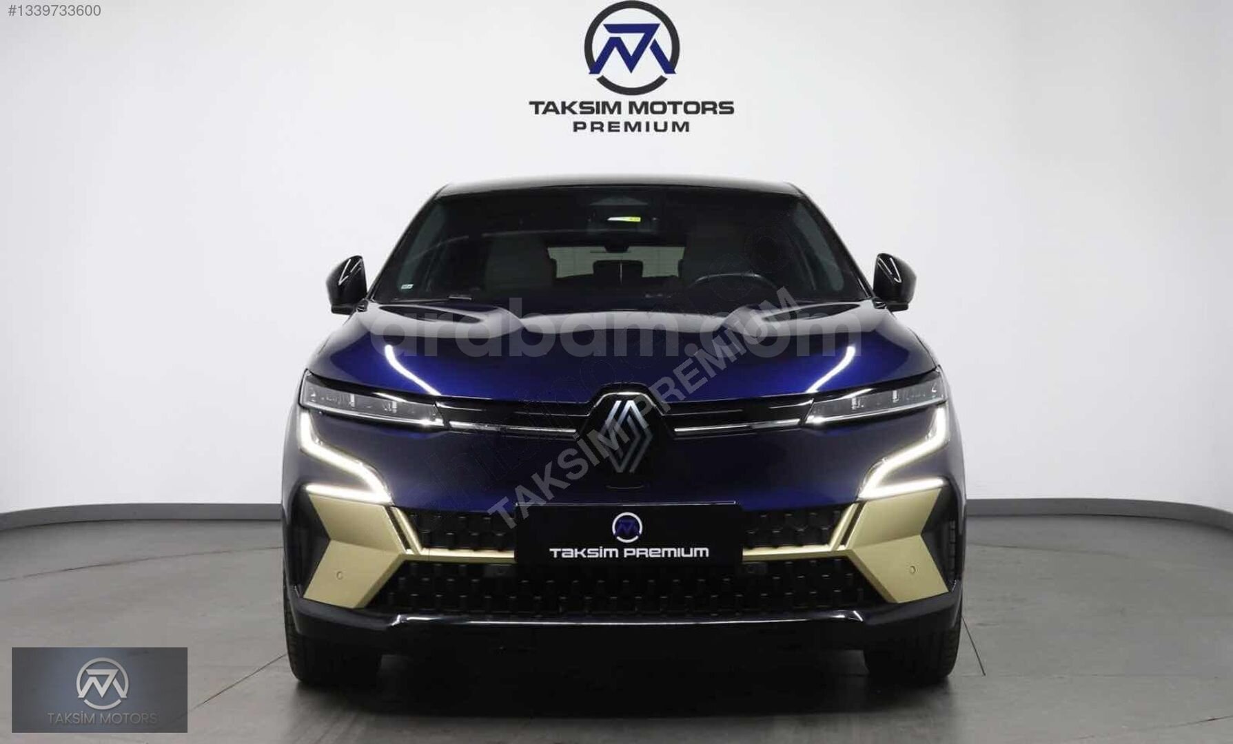 Galeriden Renault Megane E-Tech Iconic 2024 Model İstanbul 32.000 km Lacivert 3