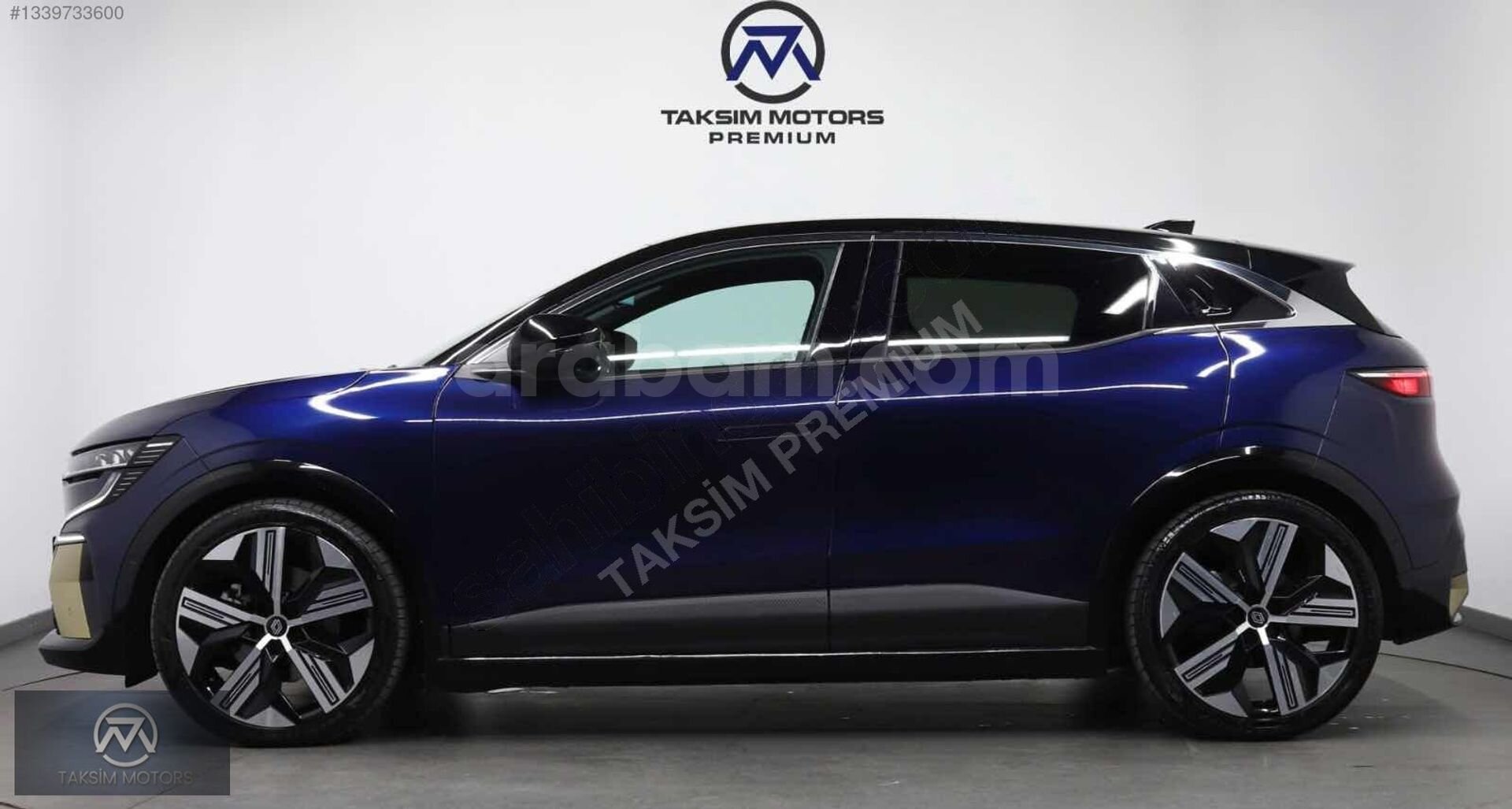 Galeriden Renault Megane E-Tech Iconic 2024 Model İstanbul 32.000 km Lacivert 6