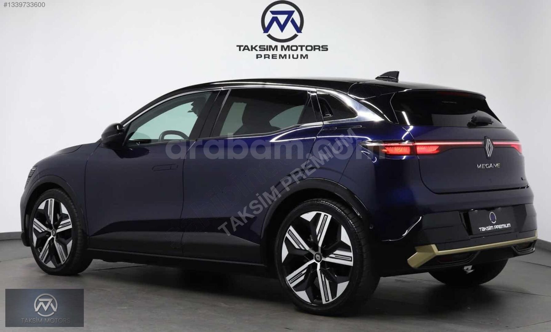 Galeriden Renault Megane E-Tech Iconic 2024 Model İstanbul 32.000 km Lacivert 7