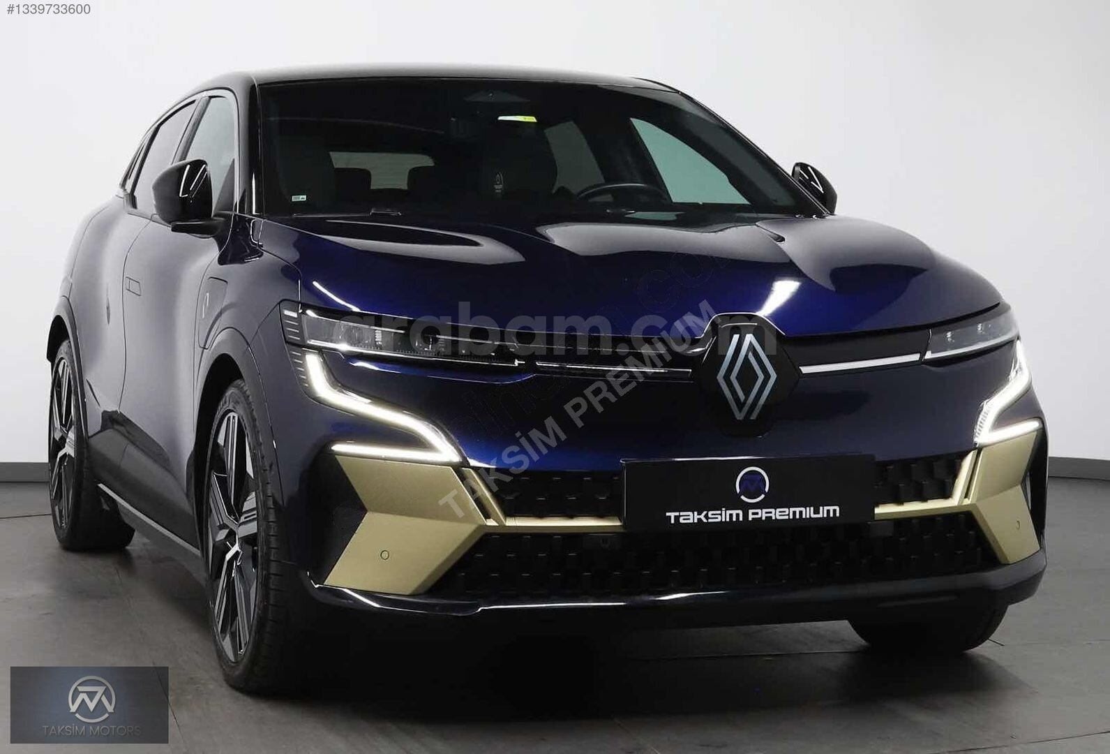 Galeriden Renault Megane E-Tech Iconic 2024 Model İstanbul 32.000 km Lacivert 2