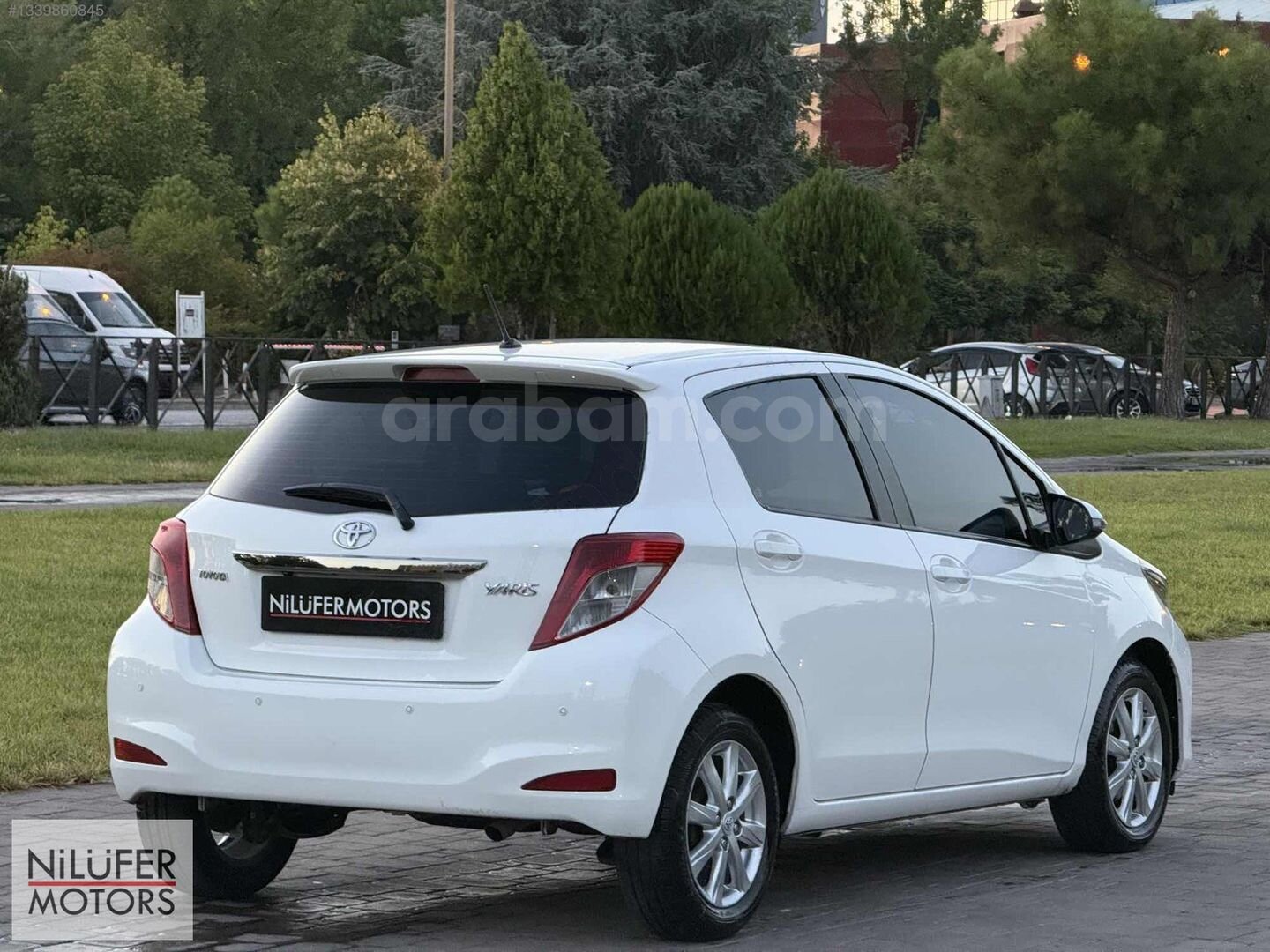 Galeriden Toyota Yaris 1.33 Cool 2013 Model Bursa 66.000 km Beyaz 6
