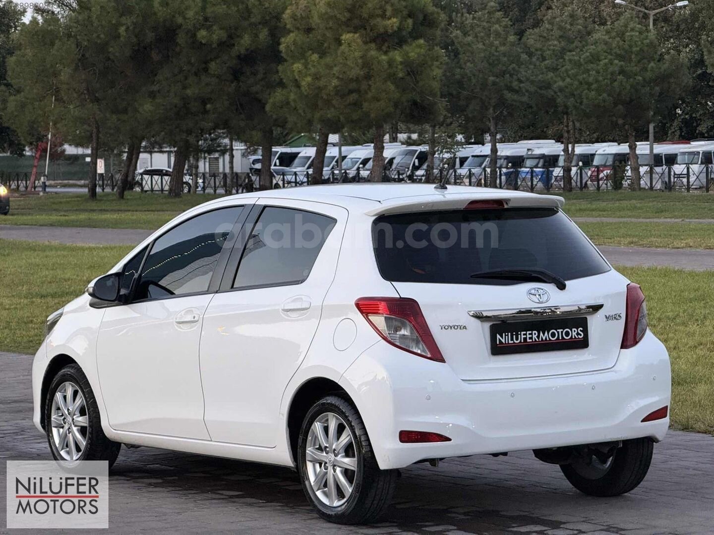Galeriden Toyota Yaris 1.33 Cool 2013 Model Bursa 66.000 km Beyaz 4