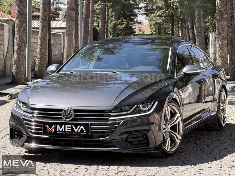 Galeriden Volkswagen Arteon 1.5 TSI R Line 2017 Model Konya 233.000 km Füme