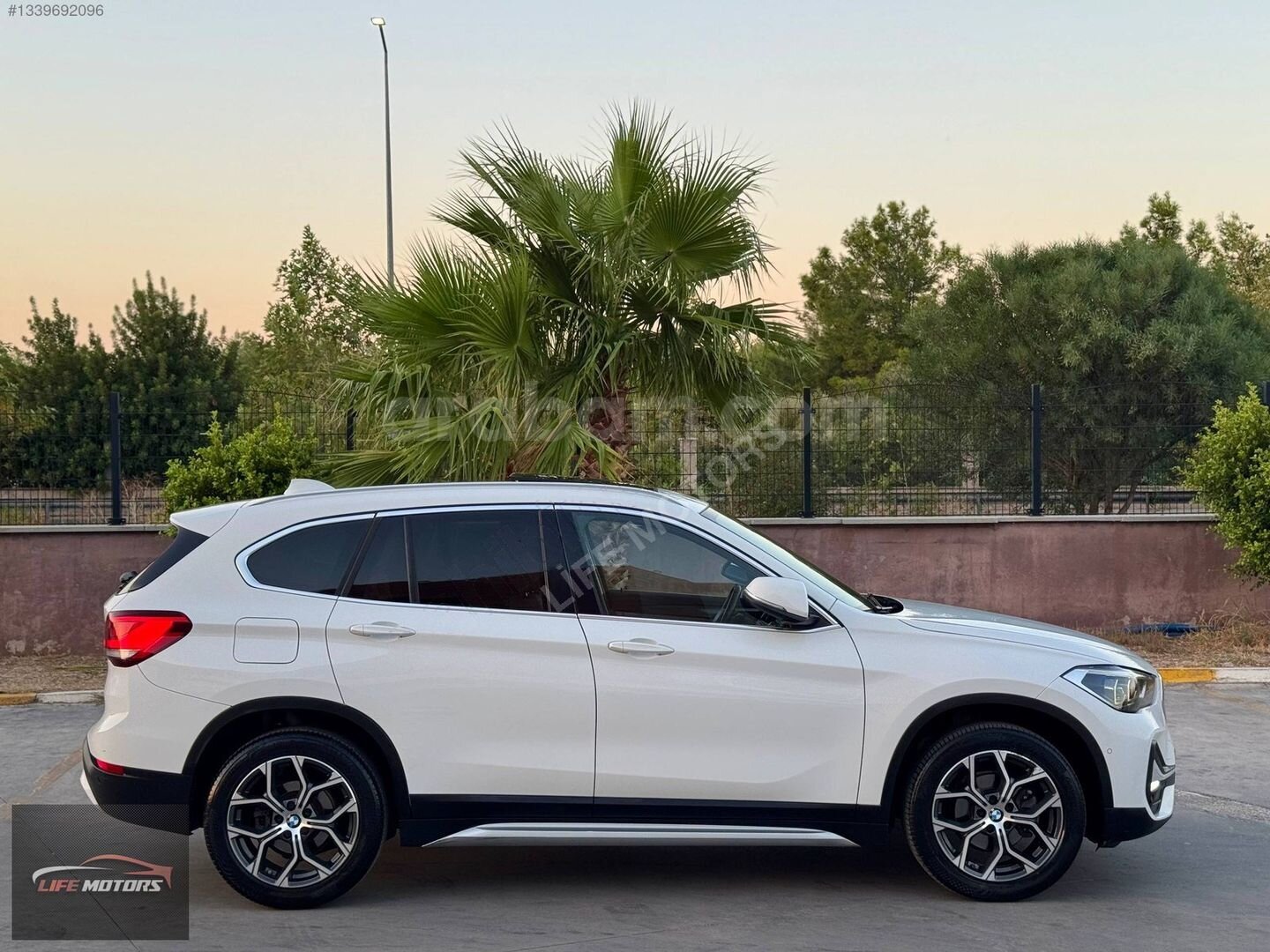 BMW X1 / 110.ooo KM / HATASIZ / BOYASIZ / CAM TVN / ELKTRKLİ BGJ 7
