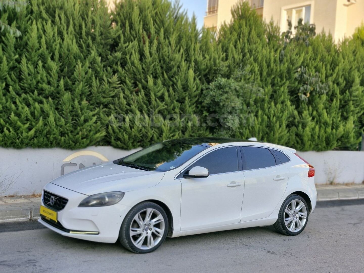 2013 MODEL/VOLVO V40 D2/CAM TAVANLI/TAKAS OLUR 7