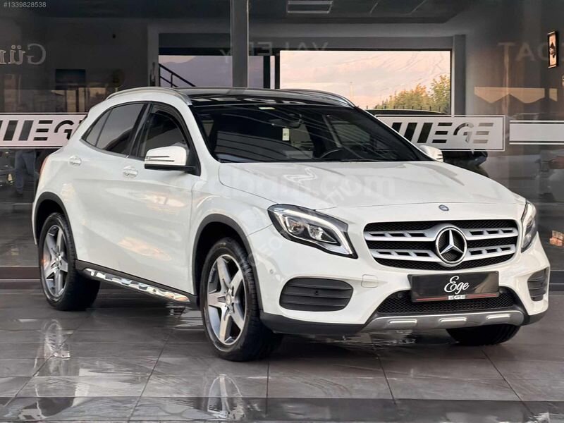 BOYASIZ HATASIZ 2017 GLA 200 AMG 90.000 KM ÇİFT HAFIZA/ NAVİ
