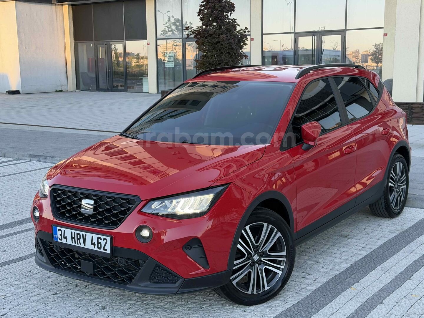 Galeriden Seat Arona 1.0 EcoTSI Style Plus 2023 Model İstanbul 51.000 km Kırmızı 1