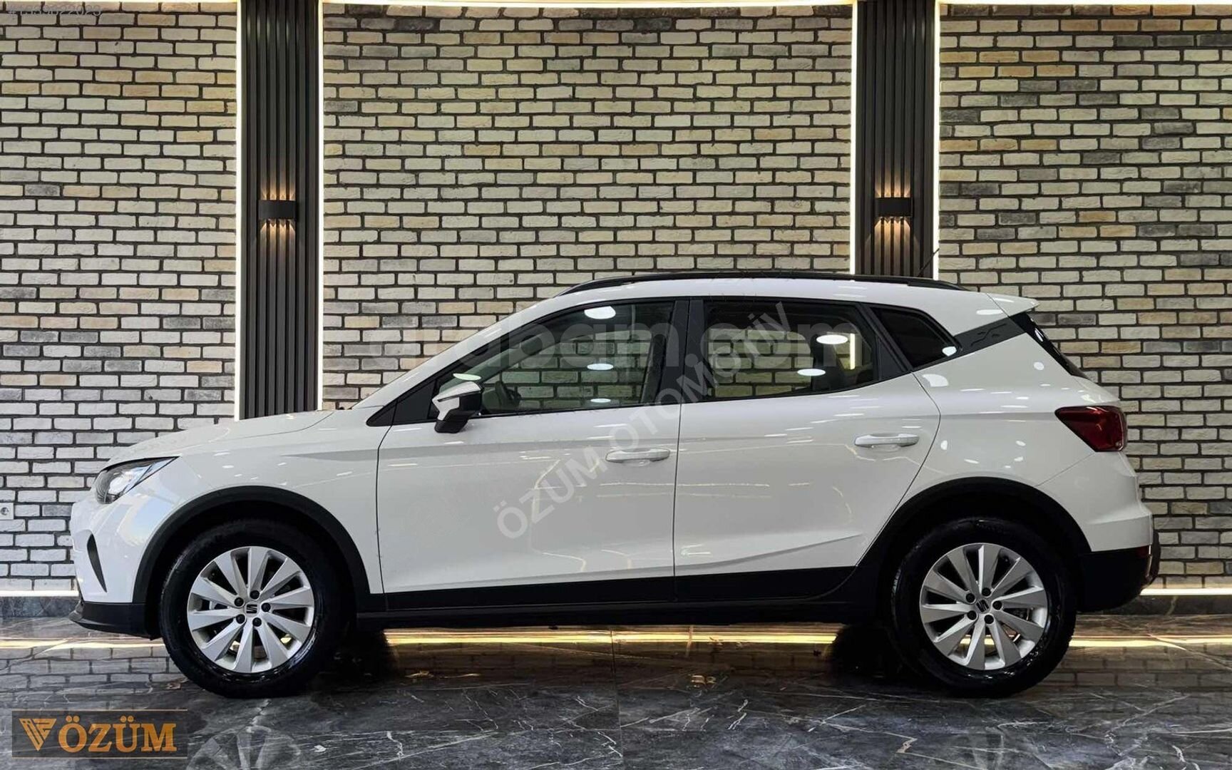 Galeriden Seat Arona 1.0 EcoTSI Style 2022 Model Ankara 52.000 km Beyaz 7