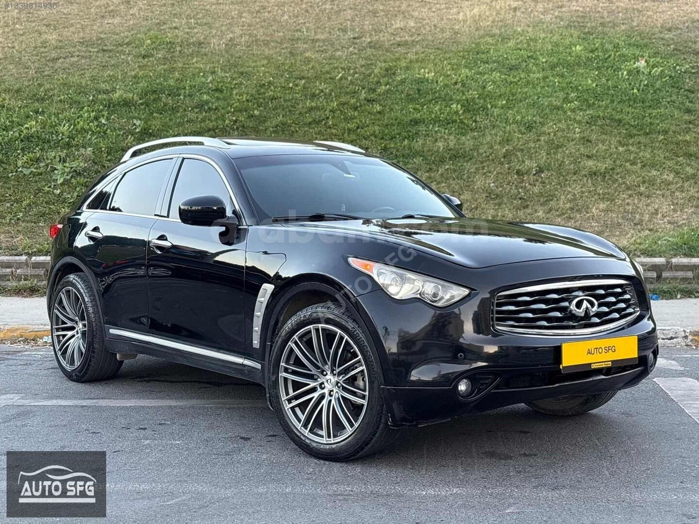 Galeriden Infiniti FX FX35 2009 Model İstanbul 193.500 km Siyah 2
