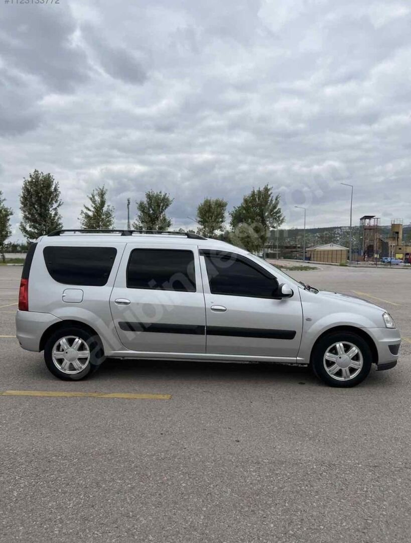 Sahibinden Dacia Logan 1.5 dCi MCV Laureate 2011 Model 7