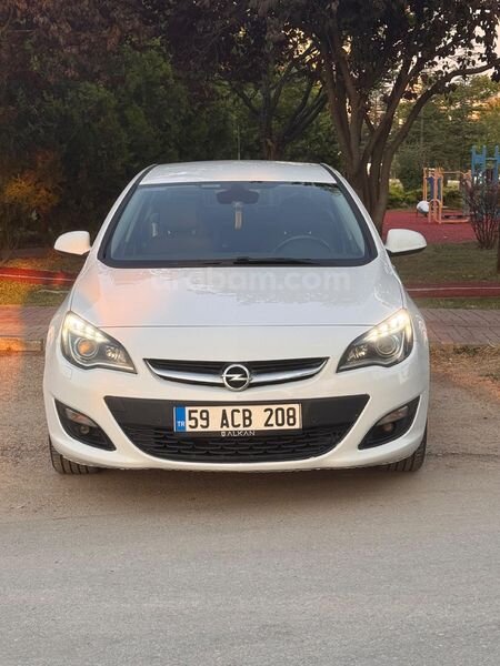 Galeriden Opel Astra 1.6 CDTI Sport 2016 Model Gaziantep 245.000 km Beyaz 1
