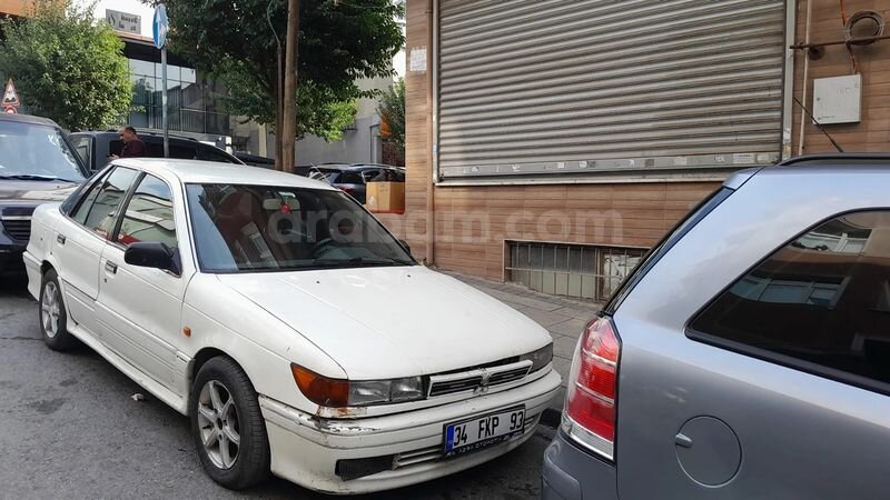 Sahibinden Mitsubishi Lancer 1.6 GLX 1992 Model 1