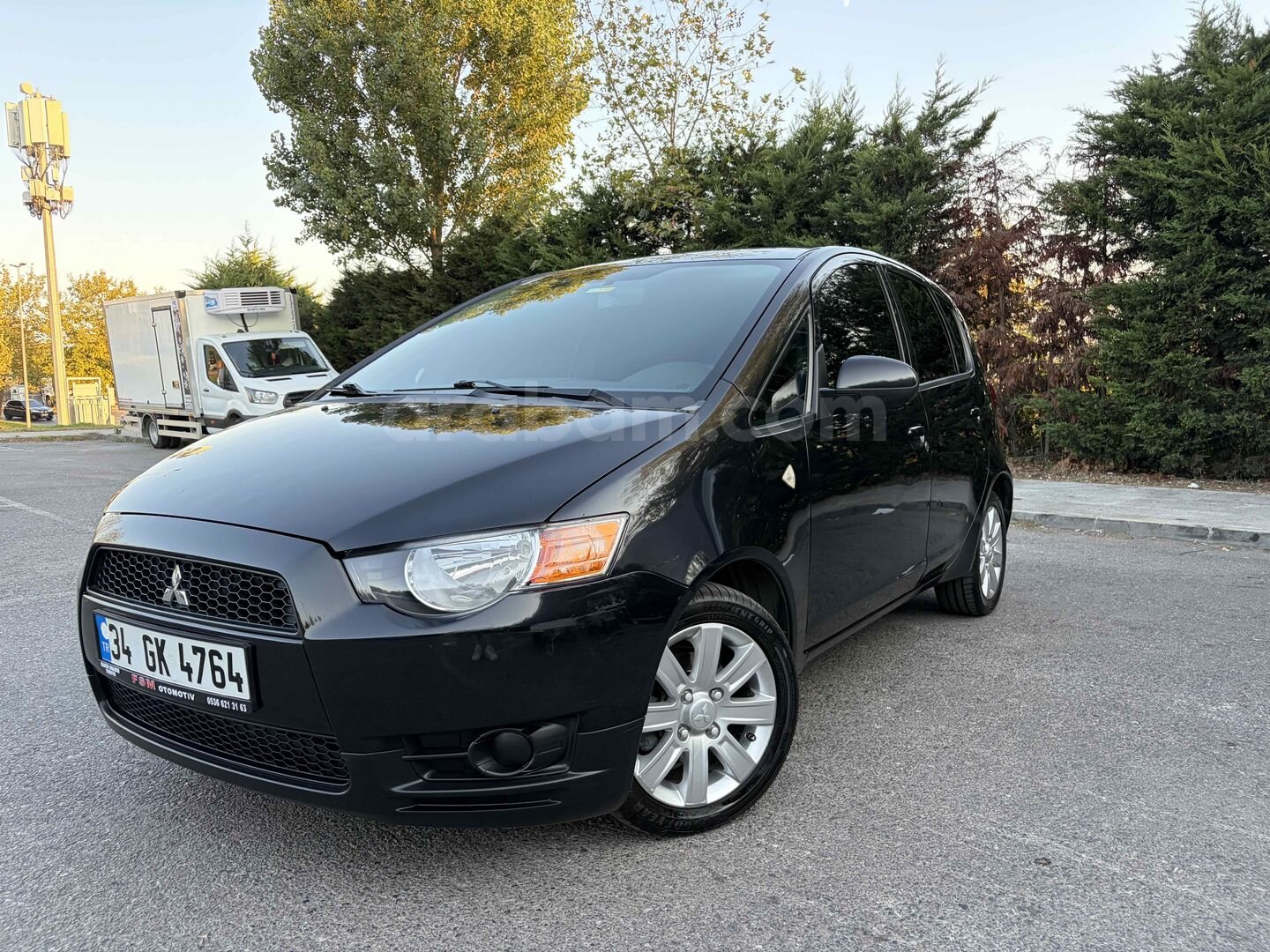 Sahibinden Mitsubishi Colt 1.3 Invite 2010 Model 124000 km Siyah 5