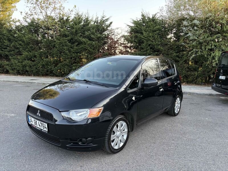 Sahibinden Mitsubishi Colt 1.3 Invite 2010 Model 124000 km Siyah