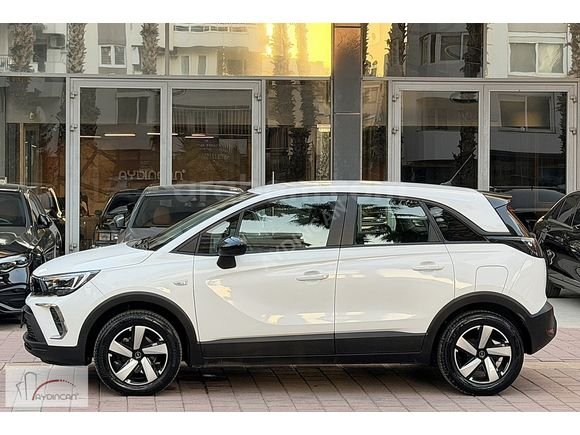 Galeriden Opel Crossland 1.2 T Essential 2024 Model Antalya 49.000