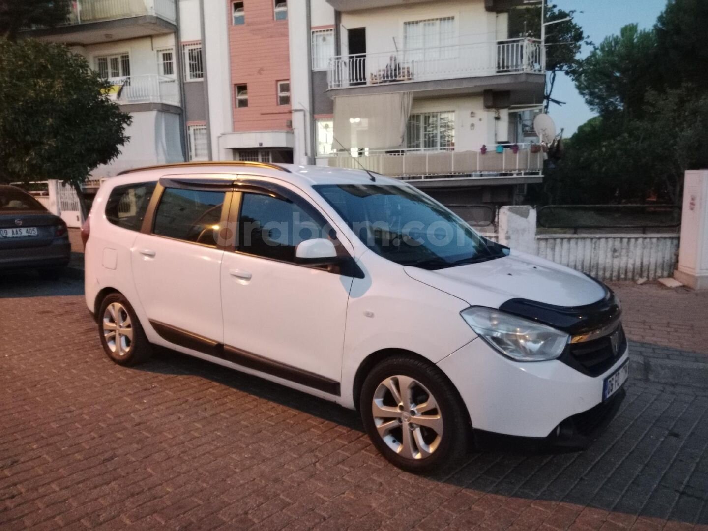 Sahibinden Dacia Lodgy 1.5 dCi Laureate 2013 Model 3