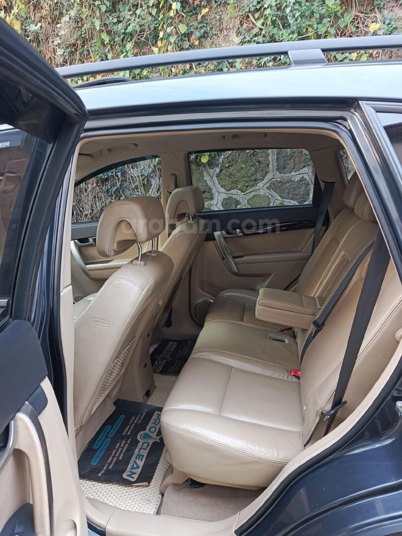 Sahibinden Chevrolet Captiva 2.0 D LT Sport 2008 Model 235.000 km Füme 3